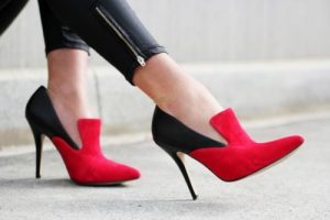 pantofi rosii stiletto